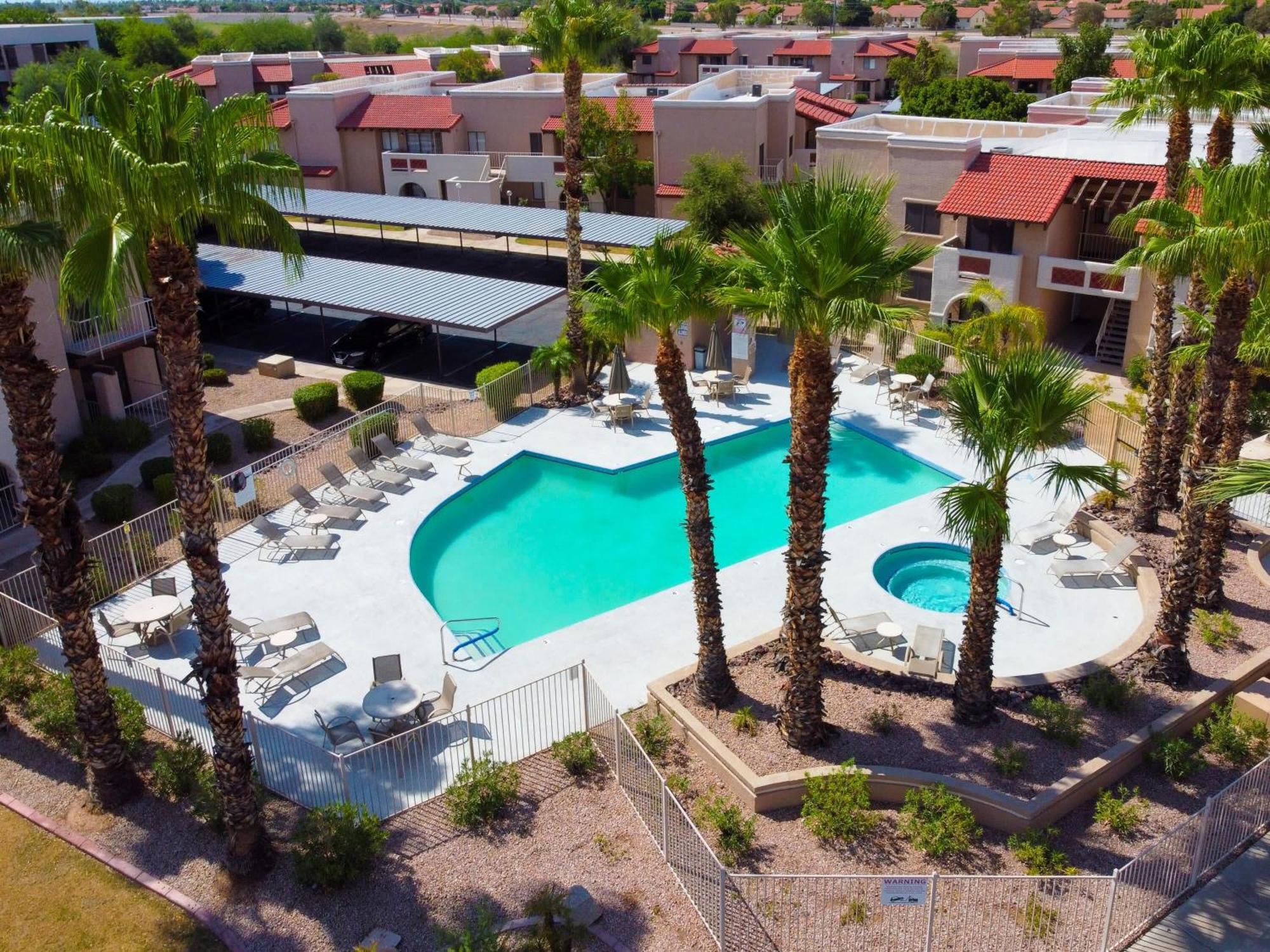 Condo With Heated Pool, Hot Tub, Near Walking Paths Glendale Buitenkant foto